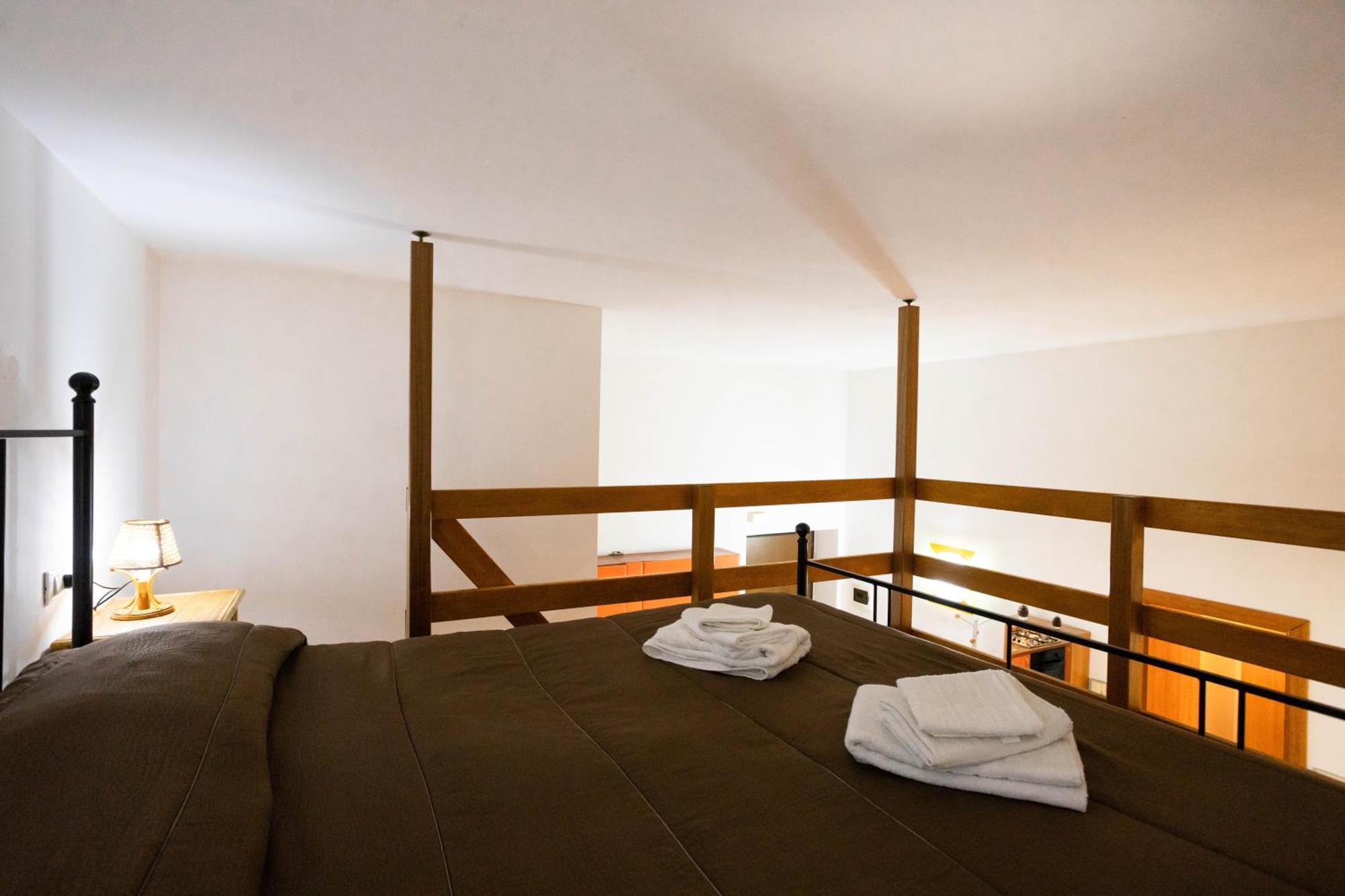 Hola Cathedral House Cadorna Appartement Palermo Buitenkant foto